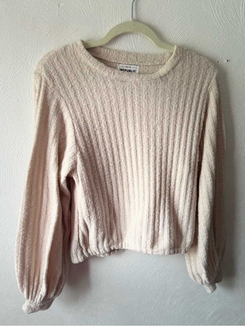 For The Republic Cream Ribbed Cropped Sweater Soft Cozy Quiet Luxury Knit Sz M - Picture 2 of 4